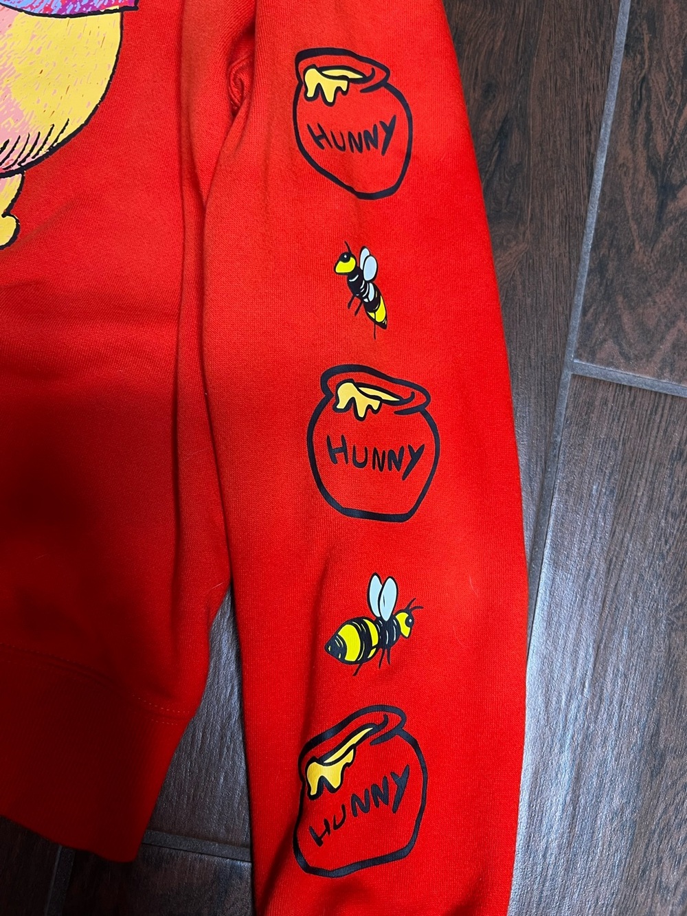 Disney Winnie The Pooh Red Printed Crewneck Sweater Womens Medium - Picture 3 of 5
